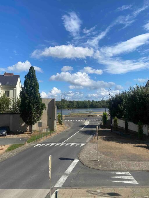 Appart' Cosy En Bord De Loire Сомюр Екстериор снимка